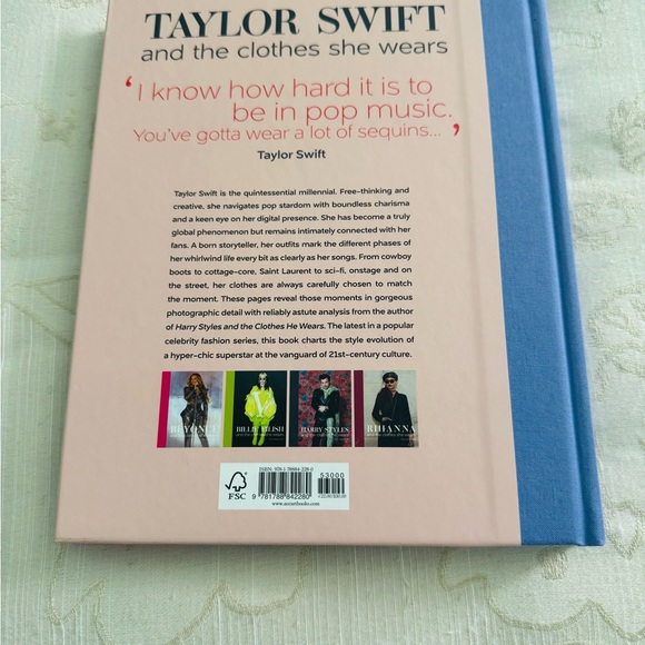 Taylor Swift Fashion Book with Pink and Blue Cover - Picture 3 of 5